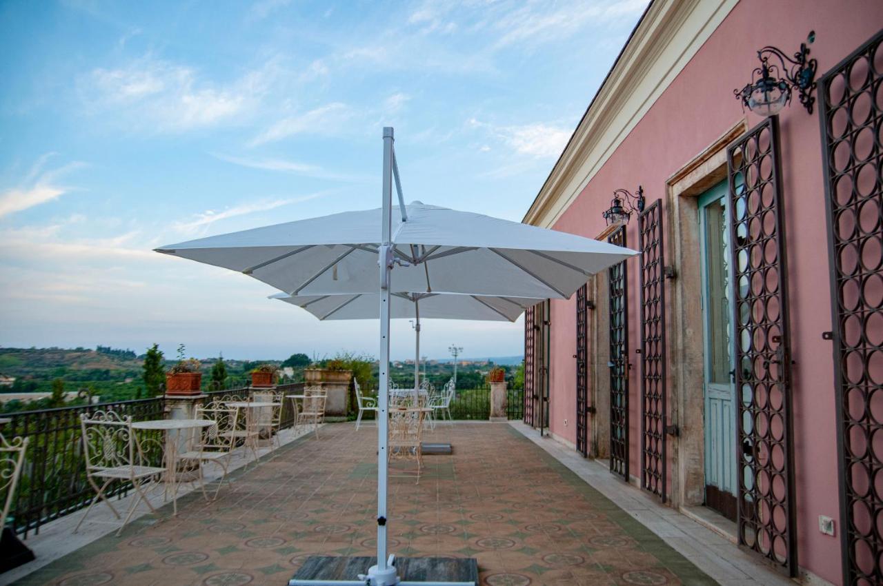 Antico Borgo Etneo Country Hotel Calatabiano Bagian luar foto