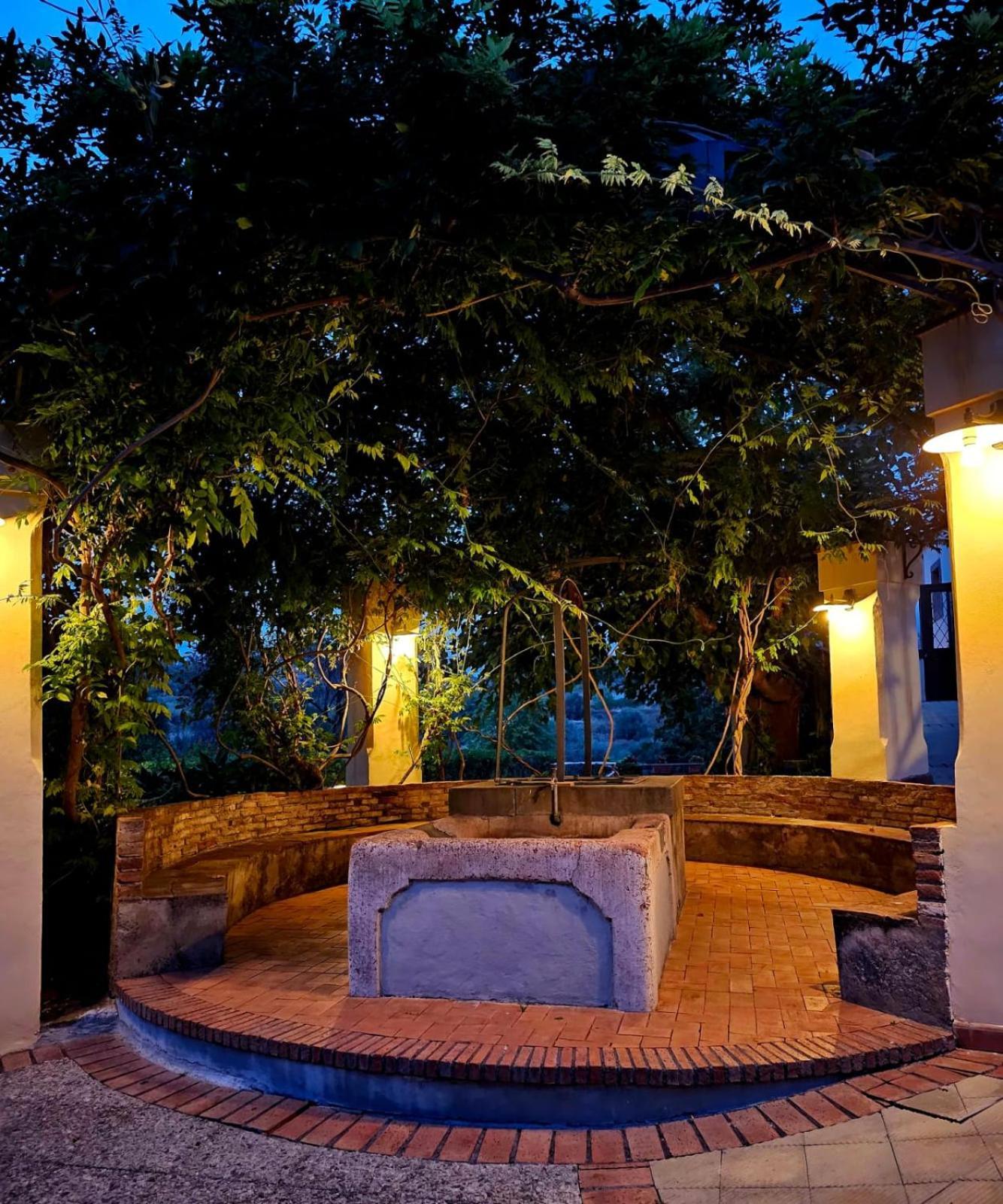 Antico Borgo Etneo Country Hotel Calatabiano Bagian luar foto