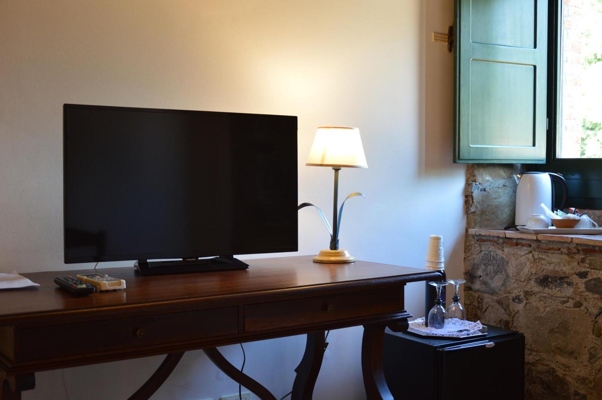 Antico Borgo Etneo Country Hotel Calatabiano Bagian luar foto