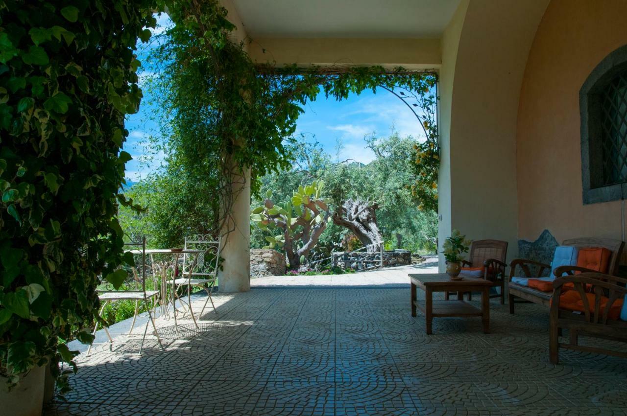 Antico Borgo Etneo Agriturismo Villa Calatabiano Bagian luar foto