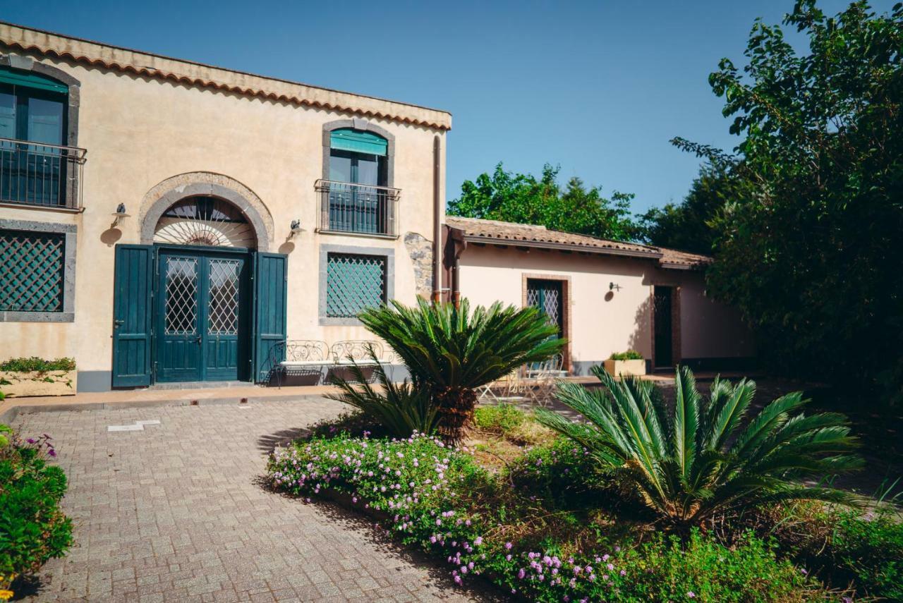 Antico Borgo Etneo Agriturismo Villa Calatabiano Bagian luar foto