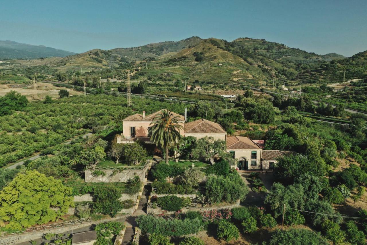 Antico Borgo Etneo Agriturismo Villa Calatabiano Bagian luar foto